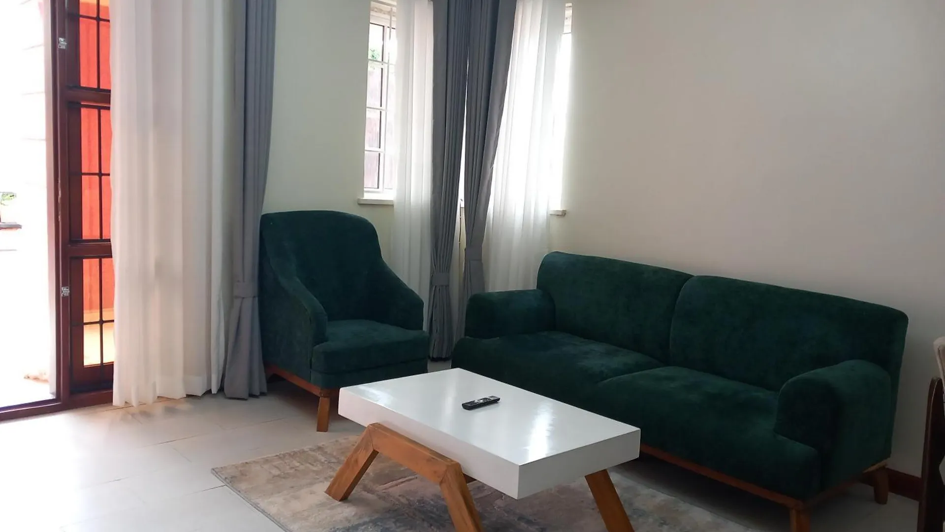 Munyonyo Spacious 2Bedroom Apartment Kampala